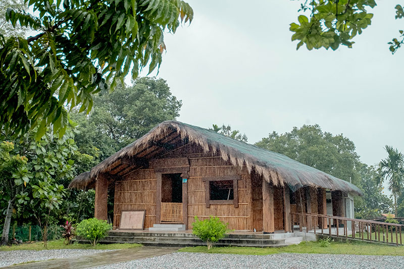 100 年の歴史がある太巴塱小学校からも