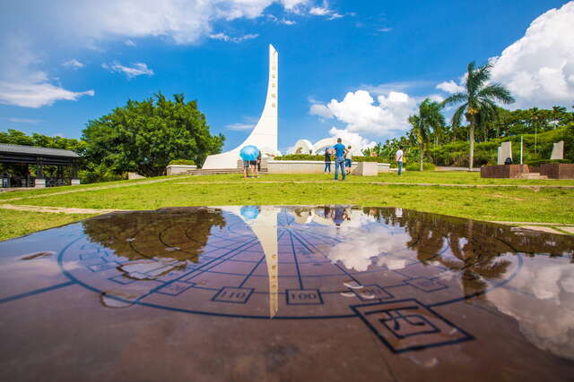 Tropic of Cancer Marker