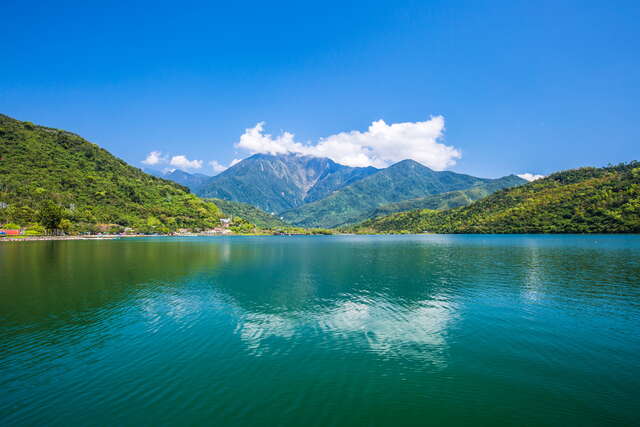 鯉魚潭は寿豊鄉池南村、鯉魚山の麓にあります。