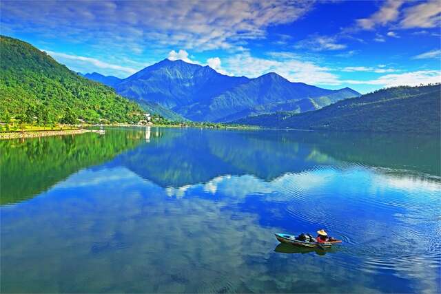Liyu Lake is at the foot of Liyu Mountain in Chinan Village