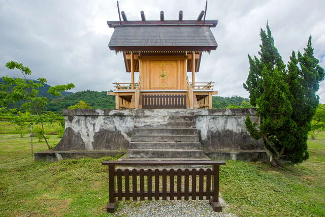 在2014年鹿野神社被重建