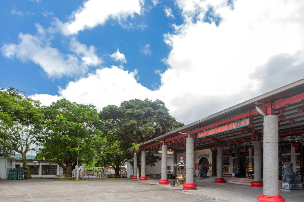 鹿野崑慈堂