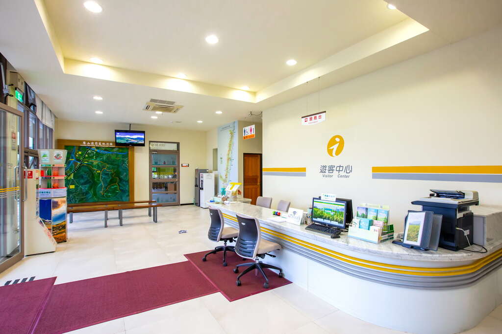 羅山遊客中心內部設有羅山地形圖