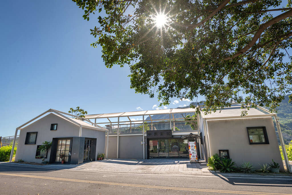 中興崗哨全景圖