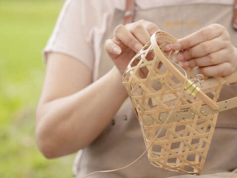 House of Aesthetics- Rattan picnic basket