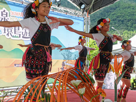 先住民族舞踊