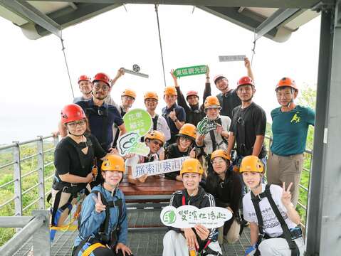 圖12-「竹湖山居」滑索體驗