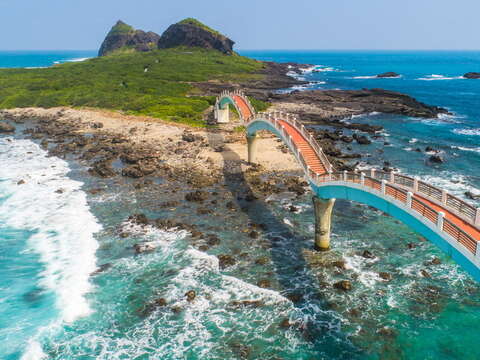 台東縣成功鎮 跨海八拱橋至三仙台島