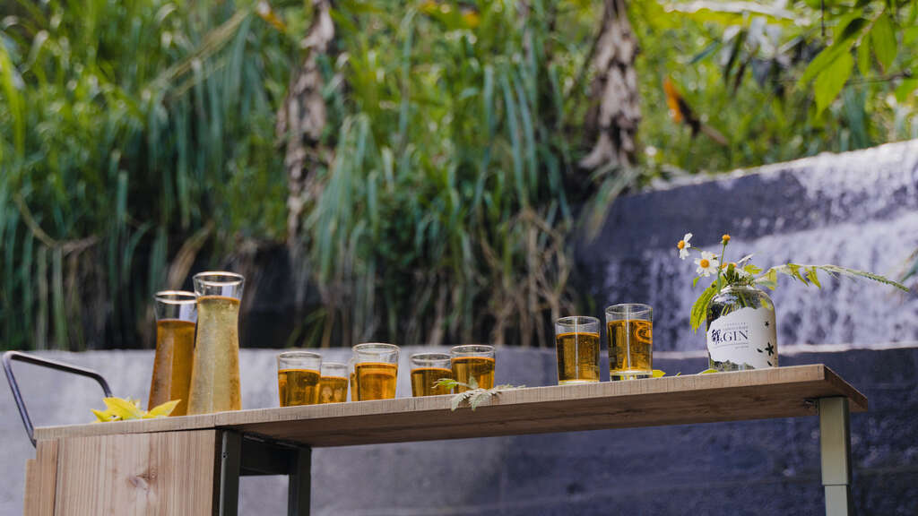 圖4-吉羽計畫工作室以茶葉選物與茶席美學為主軸，透過茶香串連旅人與縱谷山林的靜謐對話。