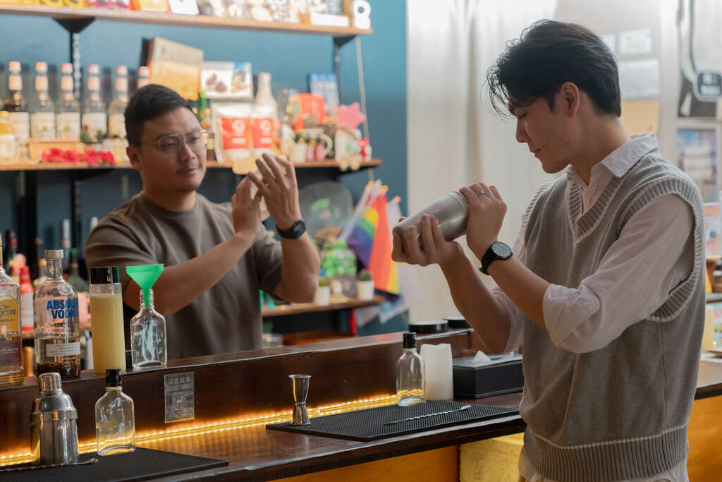 圖6-沿途集章的印記最終收進「玉里四季故事禮盒」裡，旅客能把旅途中遇見的人情與季節風景，以及在金喜檸檬完成的手作體驗，一起帶回家。