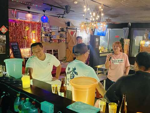 深夜故事餐酒館