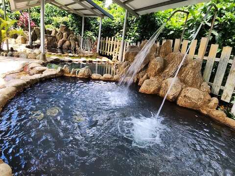 圖3-金山萬里具備極佳的交通便利性，搭乘台灣好行或沿著濱海單車道慢行皆能輕鬆抵達。（水田園農莊；新北市政府提供）