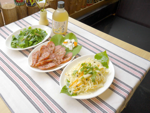 圖3-烏來不僅擁有著名的美人湯泉，更是一座能同時滿足多重感官的山城。泡湯之餘，品嚐在地滋味，讓身體的放鬆與味蕾的探索，成為春季旅程中最療癒的日常。S