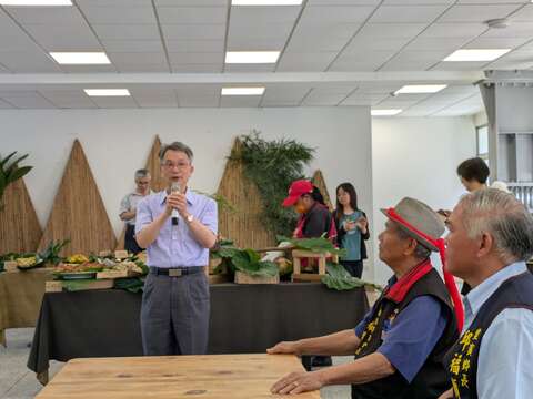 縱管處許宗民處長肯定團隊付出並樂見紅糯米的價值和傳統意義被延續