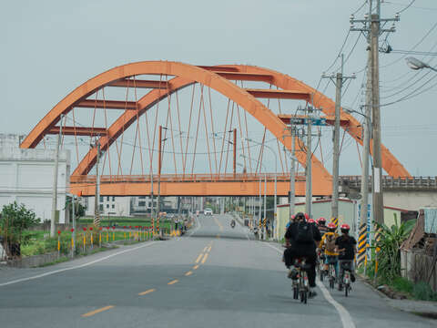 結合電輔車走訪社區