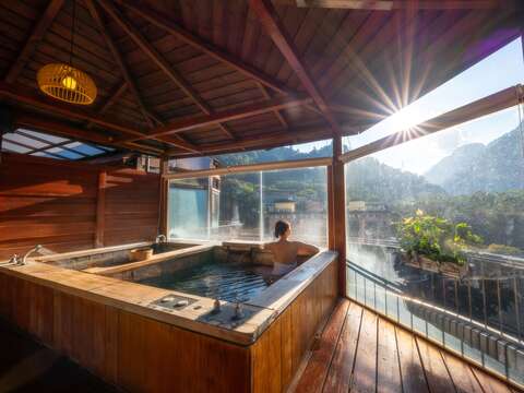 圖1-谷關溫泉榮獲 2025 台灣好湯「五大友善好湯」金獎肯定，卓越的軟硬體服務與全齡友善的空間規劃。(參山管理處提供)