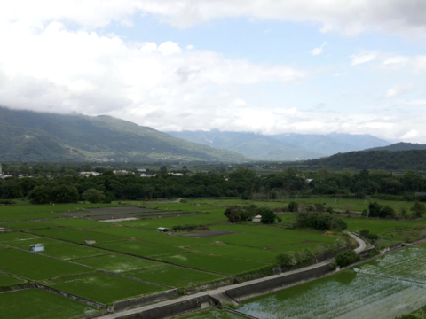 圖4-結合森林步道與泡湯行程，這種結合生態觀察與溫泉放鬆的深度遊程，正是瑞穗獲選旅遊推薦好湯的主因。