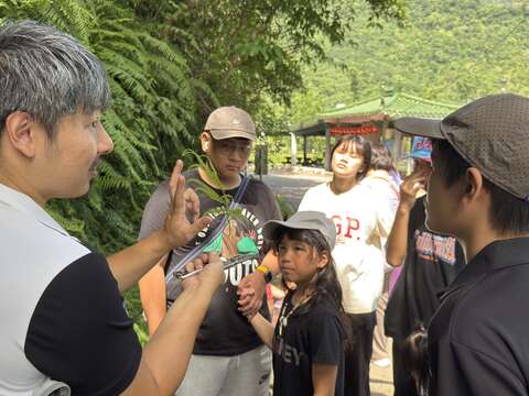 將在地阿美族與太魯閣族的生活智慧轉化為深度體驗教案(戀戀民俗植物課程)