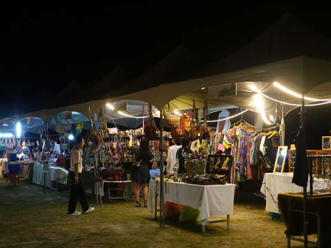 2.藝術市集-文化創作與地方品牌結合