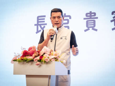 黃仁委員致詞
